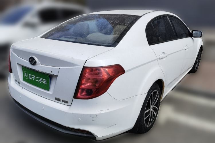 Used Bestune B50 2013 1.6L automatic luxury version

