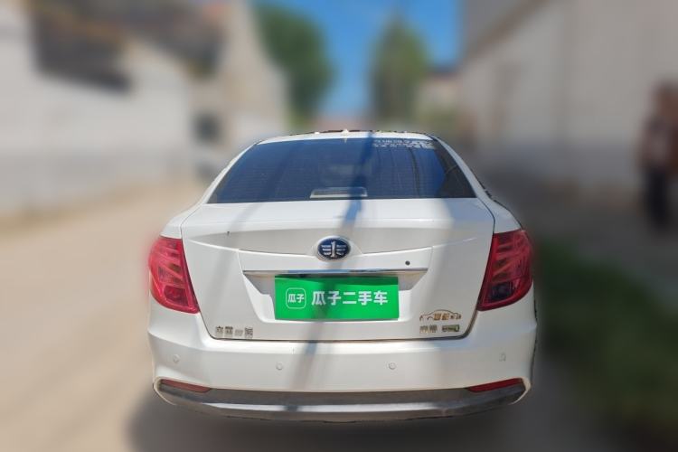 Used Bestune B50 2013 1.6L manual Comfort trim level Rear