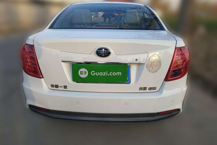 Used Bestune B50 2013 1.6L manual luxury version Rear
