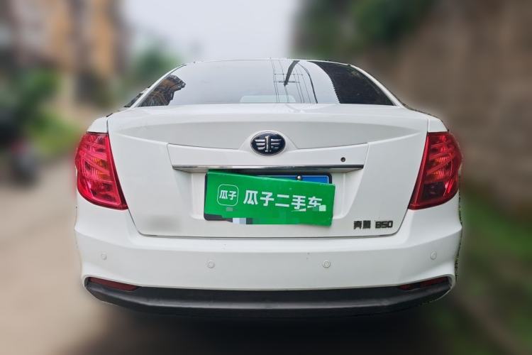 Used Bestune B50 2013 1.6L automatic luxury version Rear