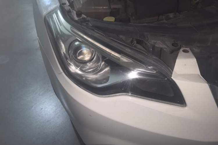 Used Bestune B50 2013 1.6L manual luxury version Right Front Headlight