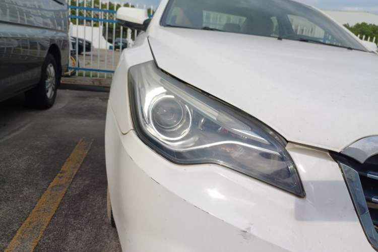 Used Bestune B50 2013 1.6L manual luxury version Right Front Headlight