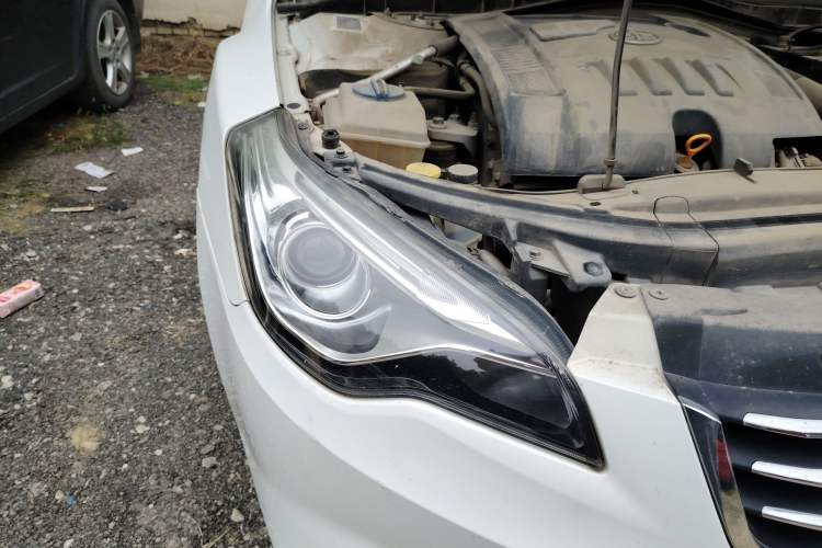 Used Bestune B50 2013 1.6L manual luxury version Right Front Headlight