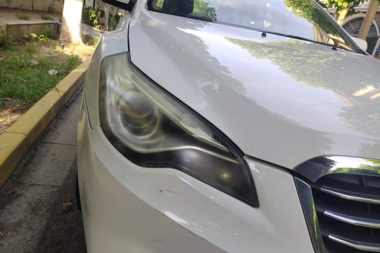 Used Bestune B50 2013 1.6L manual Comfort trim level Right Front Headlight