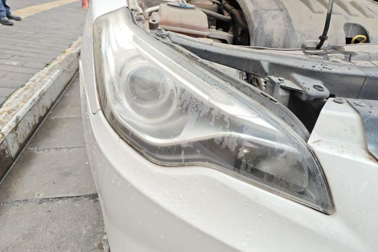 Used Bestune B50 2013 1.6L manual luxury version Right Front Headlight