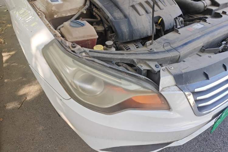 Used Bestune B50 2013 1.6L automatic luxury version Right Front Headlight
