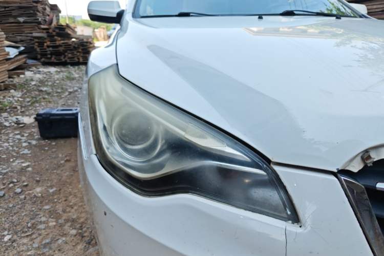 Used Bestune B50 2013 1.6L manual Comfort trim level Right Front Headlight