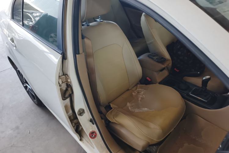 Used Bestune B50 2013 1.6L manual Comfort trim level Right Front Seat