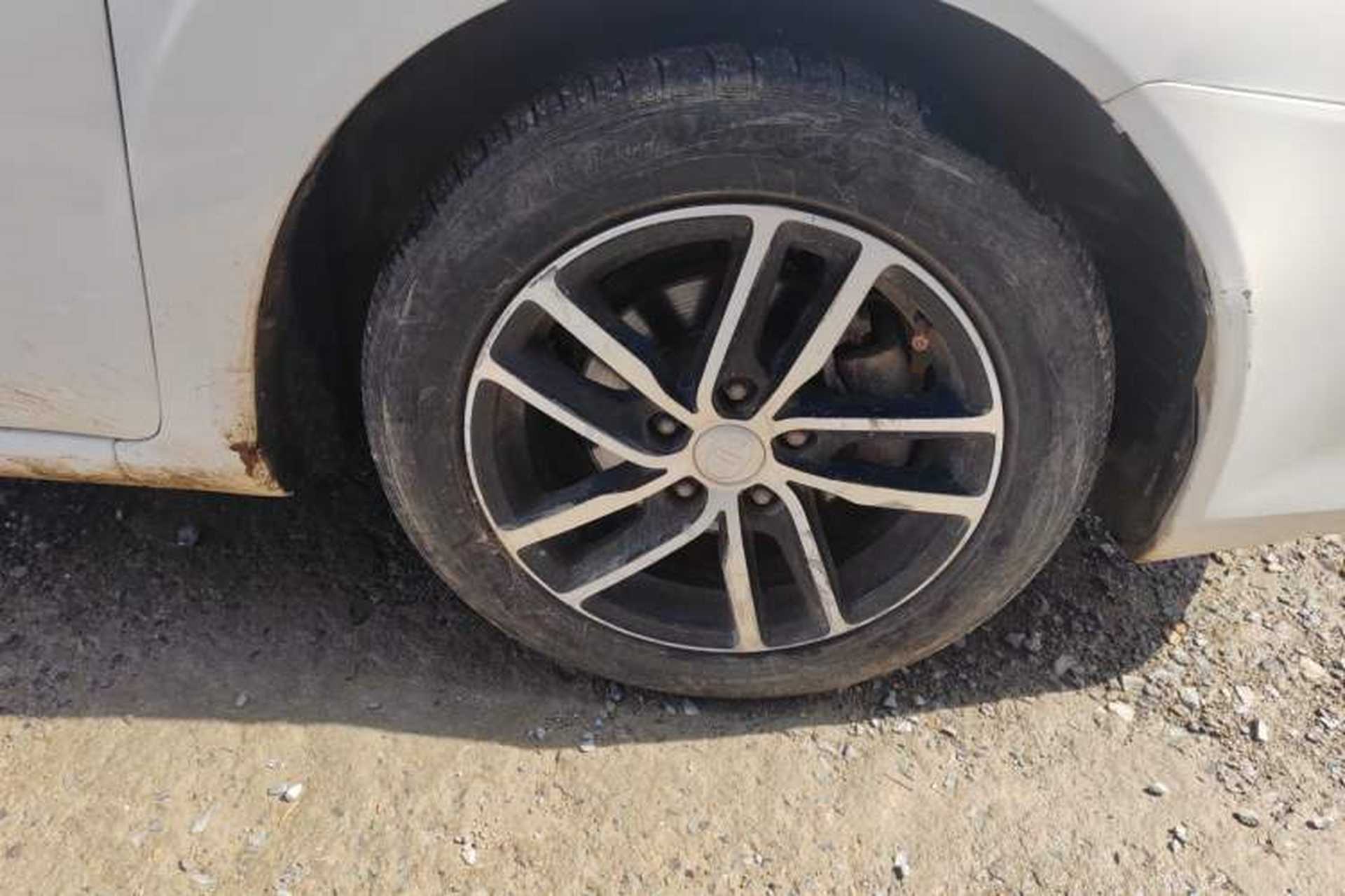 Used Bestune B50 2013 1.6L manual luxury version Right Front Wheel Hub