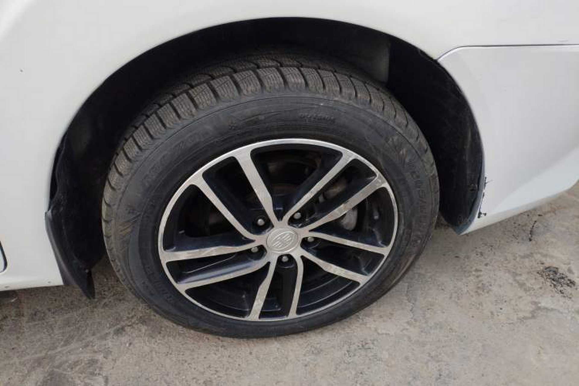 Used Bestune B50 2013 1.6L automatic luxury version Right Front Wheel Hub