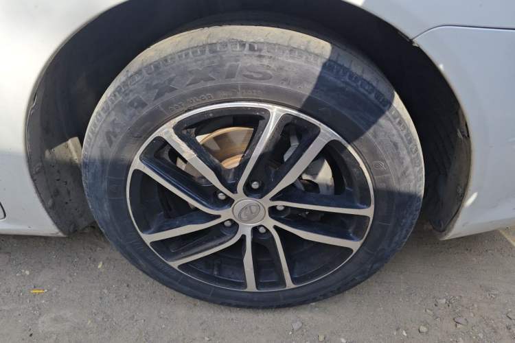 Used Bestune B50 2013 1.6L manual luxury version Right Front Wheel Hub