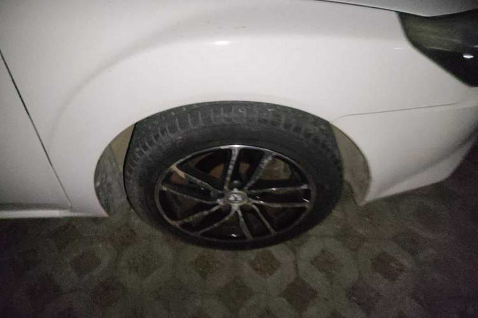 Used Bestune B50 2013 1.6L manual Comfort trim level Right Front Wheel Hub
