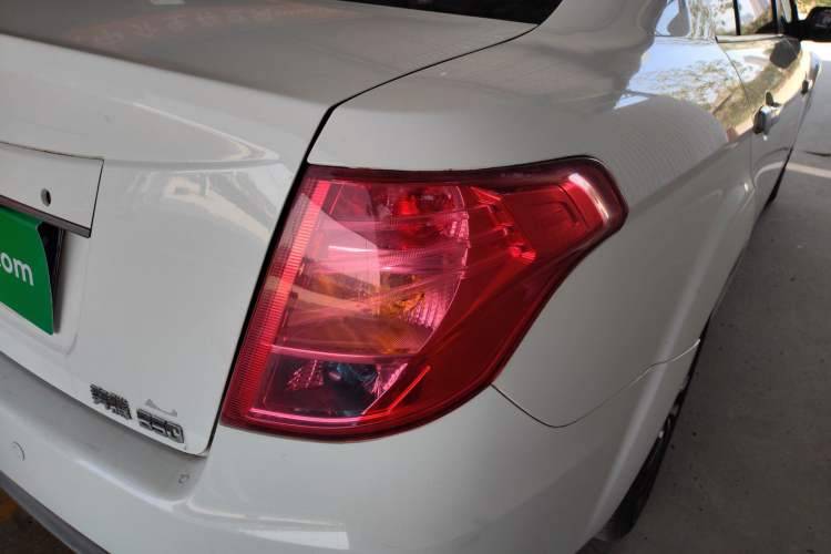 Used Bestune B50 2013 1.6L manual Comfort trim level Right Rear Taillight