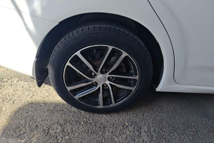 Used Bestune B50 2013 1.6L manual luxury version Right Rear Wheel Hub