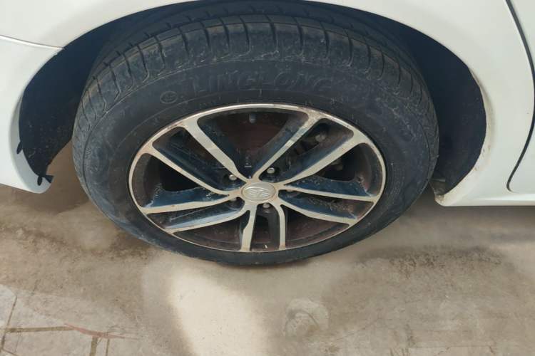 Used Bestune B50 2013 1.6L manual luxury version Right Rear Wheel Hub