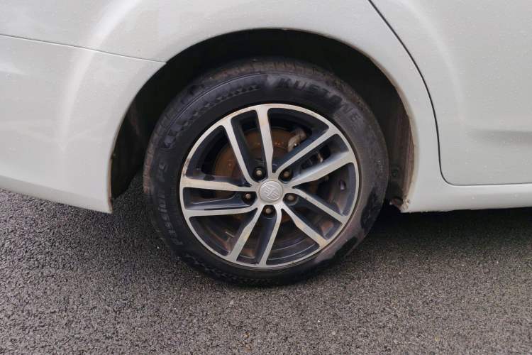 Used Bestune B50 2013 1.6L manual luxury version Right Rear Wheel Hub