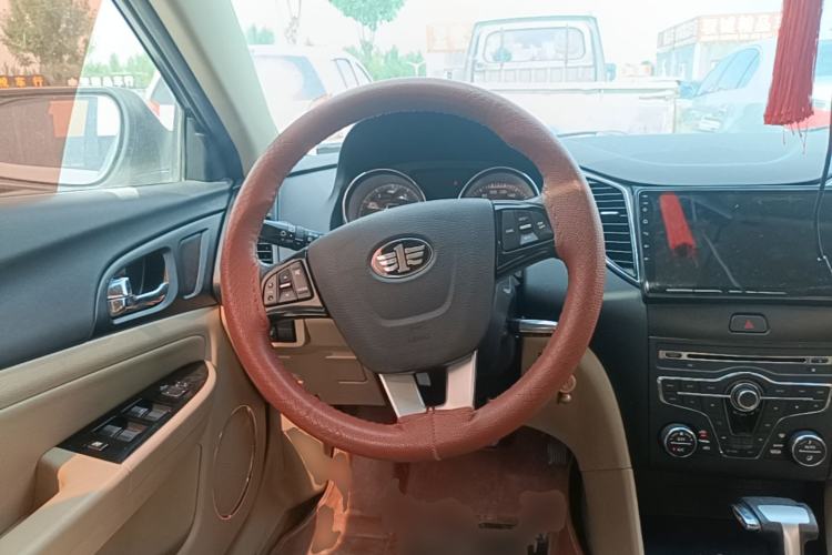 Used Bestune B50 2013 1.6L automatic luxury version Steering Wheel