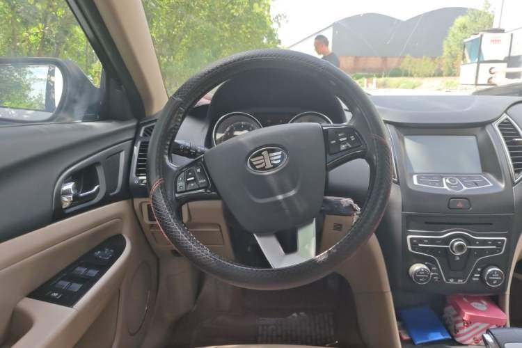 Used Bestune B50 2013 1.6L automatic luxury version Steering Wheel