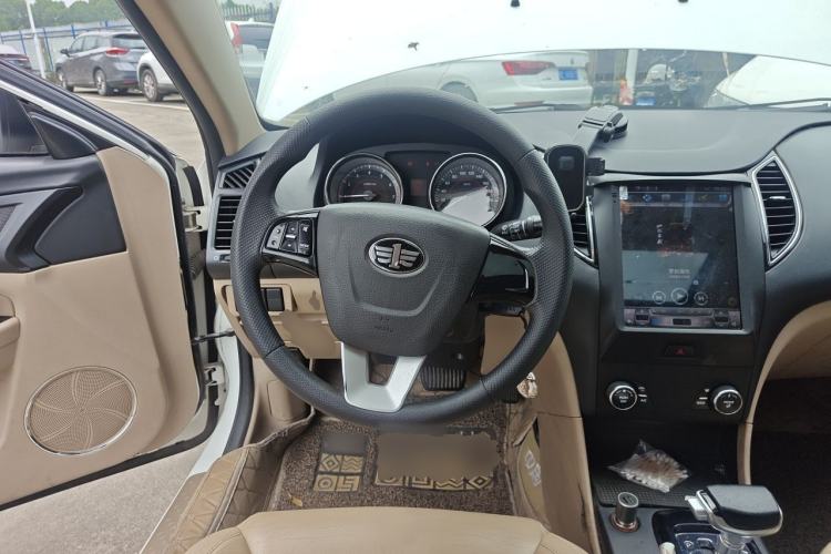 Used Bestune B50 2013 1.8L automatic comfort version Steering Wheel