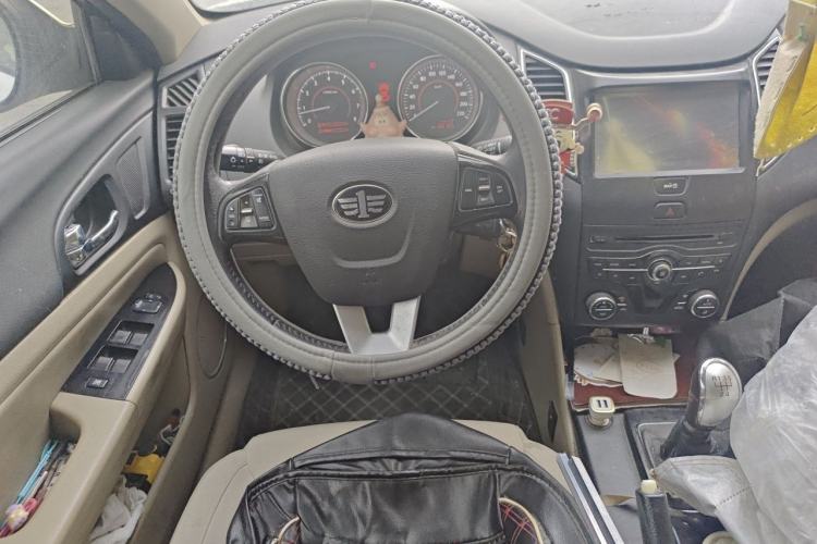 Used Bestune B50 2013 1.6L manual luxury version Steering Wheel