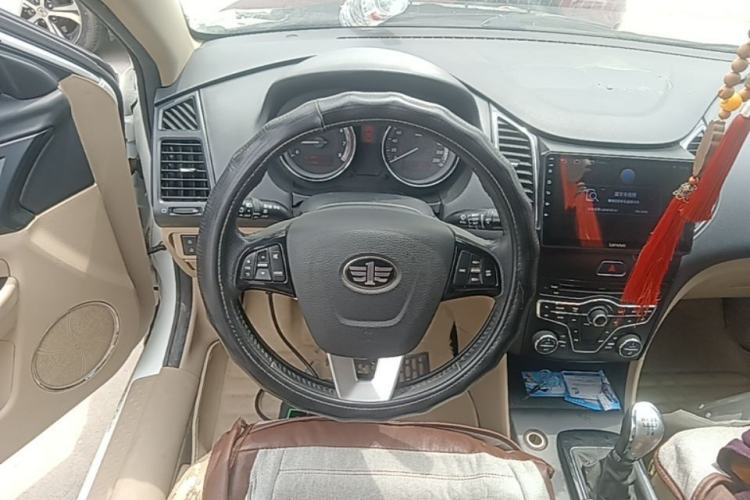 Used Bestune B50 2013 1.6L manual luxury version Steering Wheel