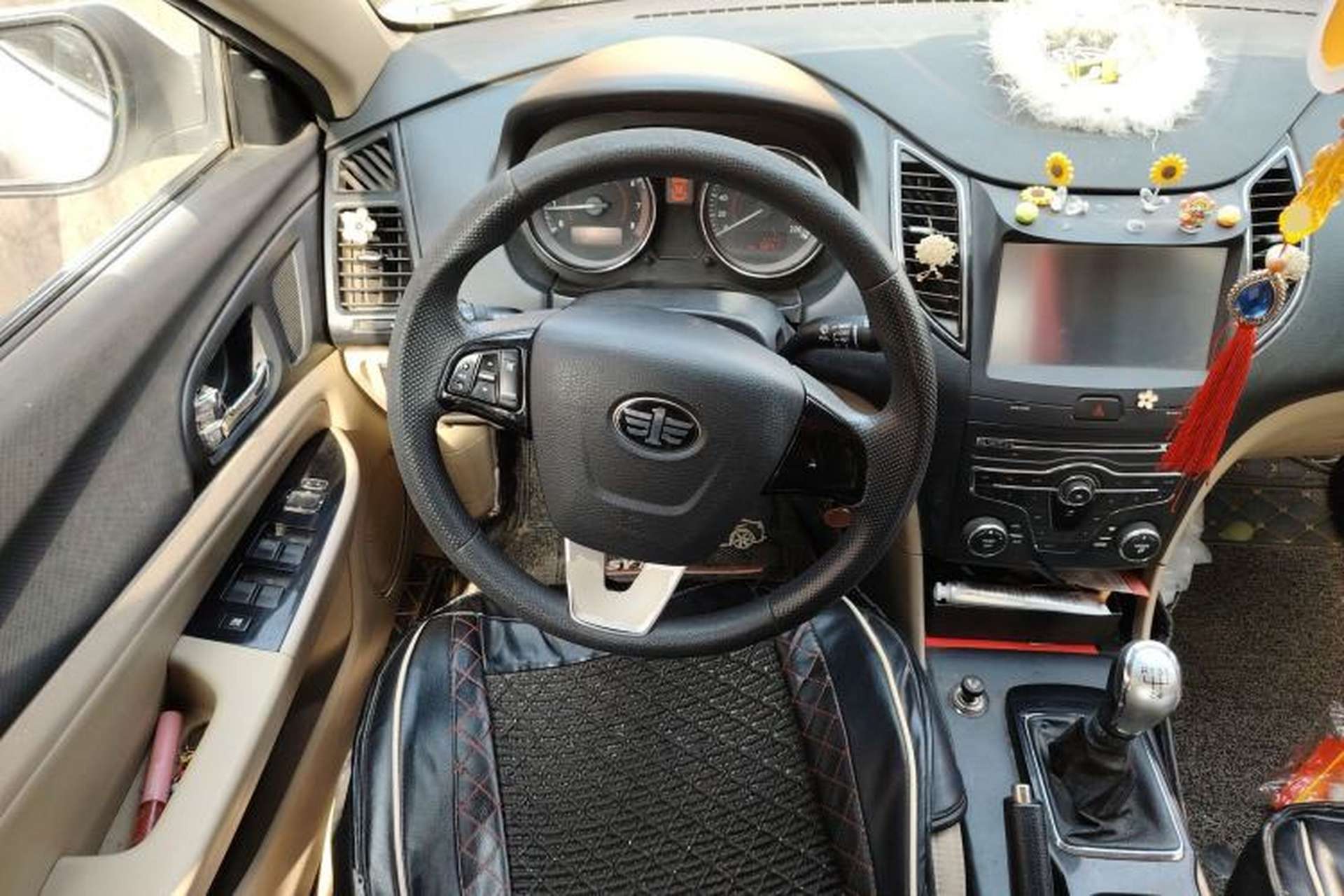 Used Bestune B50 2013 1.6L manual Comfort trim level Steering Wheel