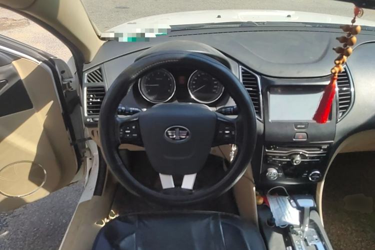Used Bestune B50 2013 1.6L automatic luxury version Steering Wheel