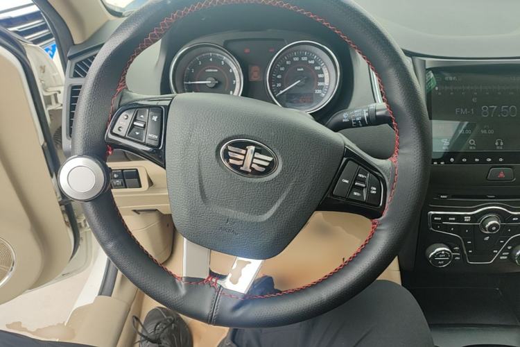 Used Bestune B50 2013 1.6L manual luxury version Steering Wheel