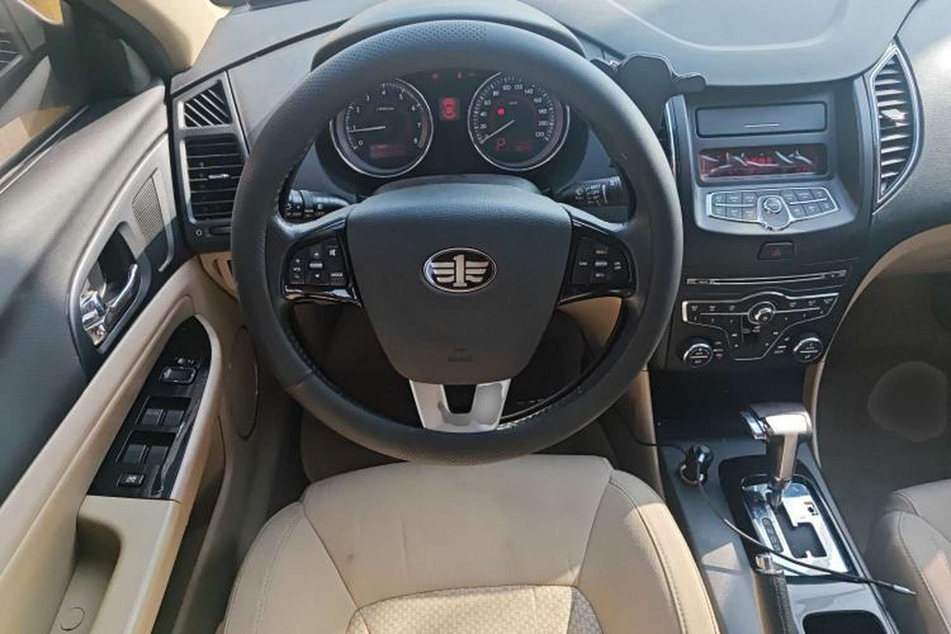 Used Bestune B50 2013 1.6L automatic luxury version Steering Wheel