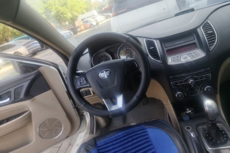 Used Bestune B50 2013 1.6L manual Comfort trim level Steering Wheel