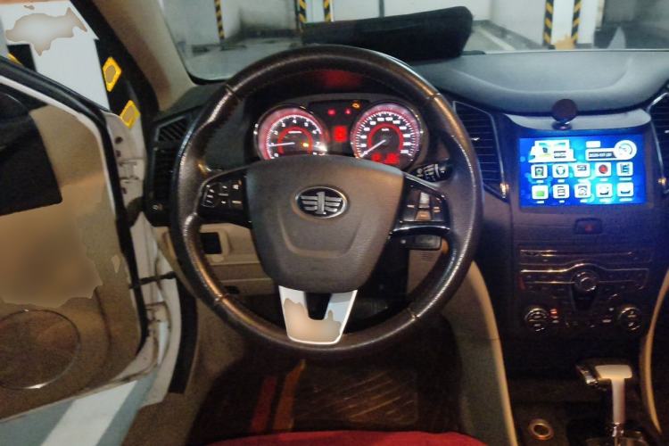 Used Bestune B50 2013 1.6L automatic luxury version Steering Wheel