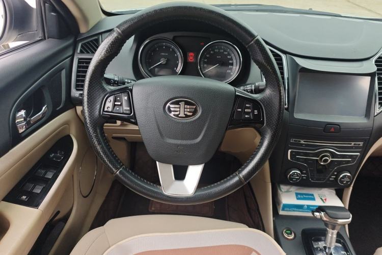 Used Bestune B50 2013 1.6L automatic luxury version Steering Wheel