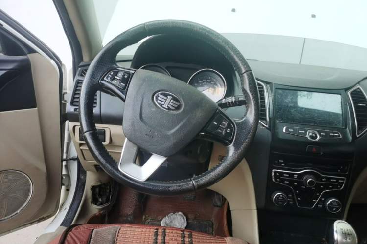 Used Bestune B50 2013 1.6L manual luxury version Steering Wheel