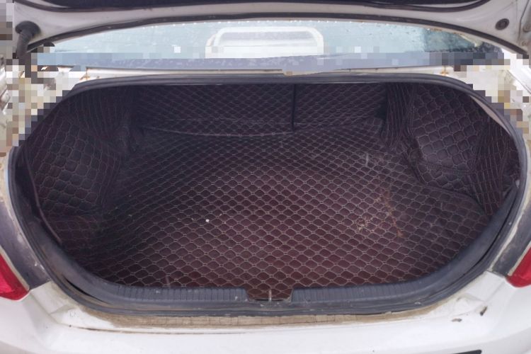 Used Bestune B50 2013 1.6L manual luxury version Trunk