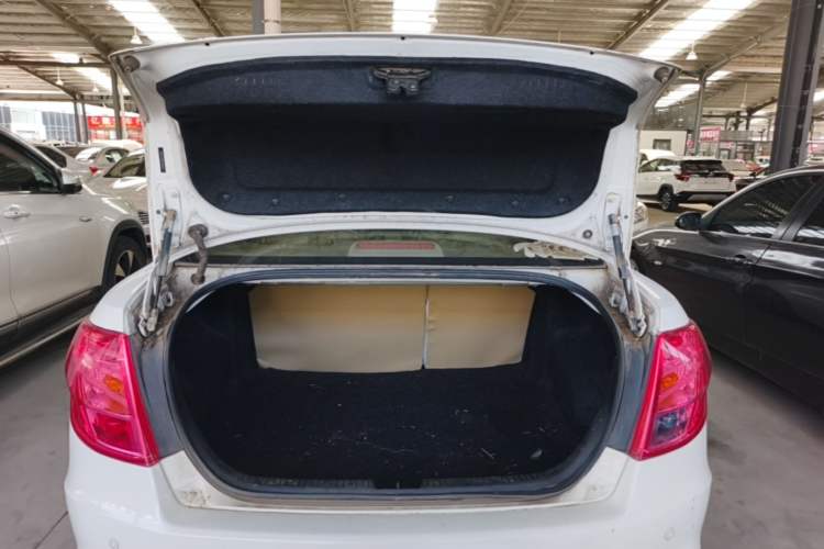 Used Bestune B50 2013 1.6L manual Comfort trim level Trunk