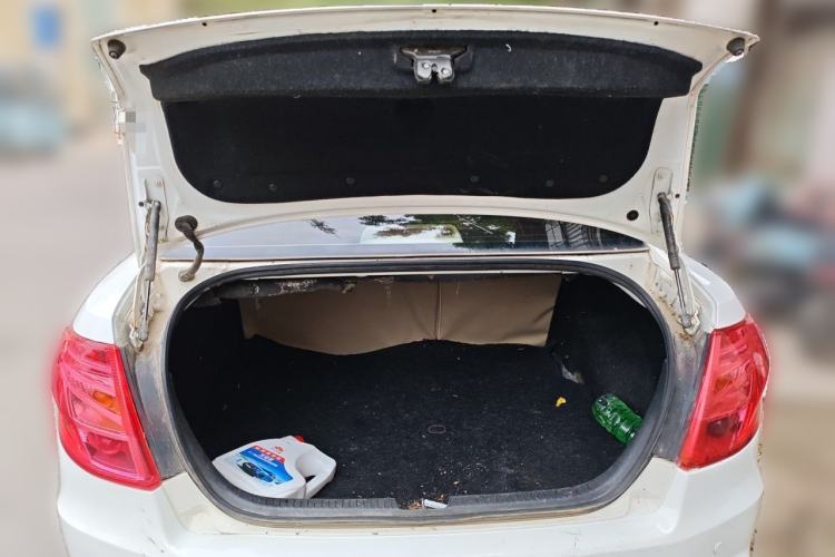 Used Bestune B50 2013 1.6L manual Comfort trim level Trunk