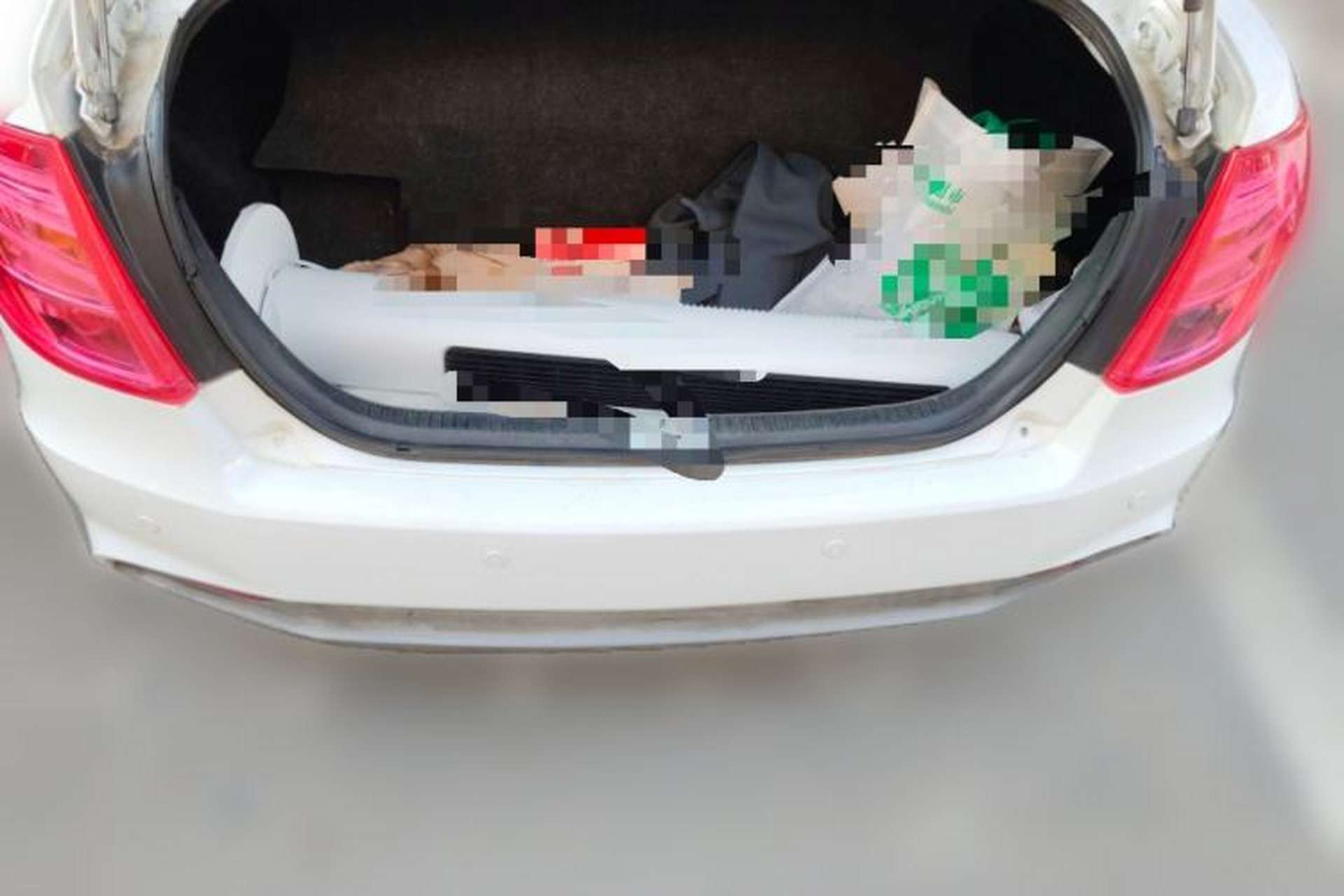 Used Bestune B50 2013 1.6L automatic luxury version Trunk