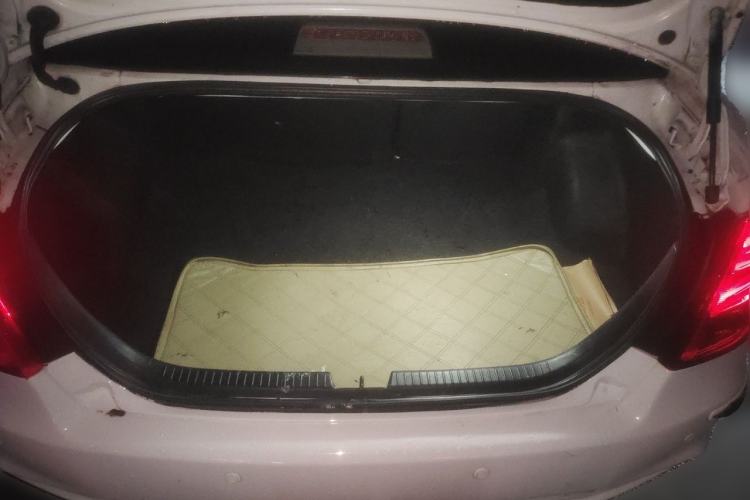 Used Bestune B50 2013 1.6L manual Comfort trim level Trunk