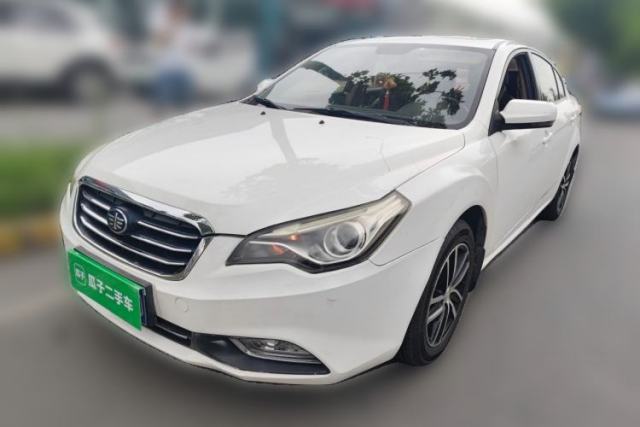 Ojetý Bestune B50 2013 1.6L manual luxury version