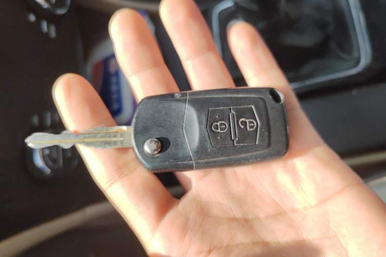 Used Bestune B50 2013 1.6L manual luxury version Vehicle Key