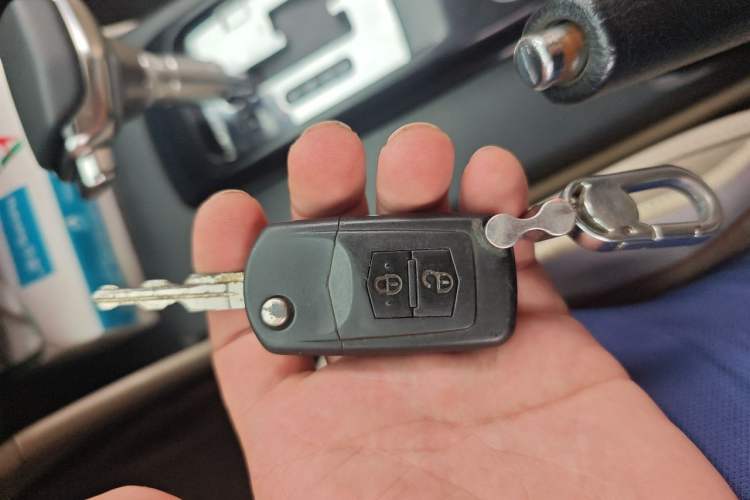 Used Bestune B50 2013 1.6L automatic luxury version Vehicle Key
