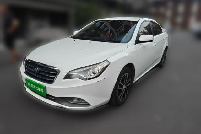 Ojetý Bestune B50 2013 1.6L manual Comfort trim level