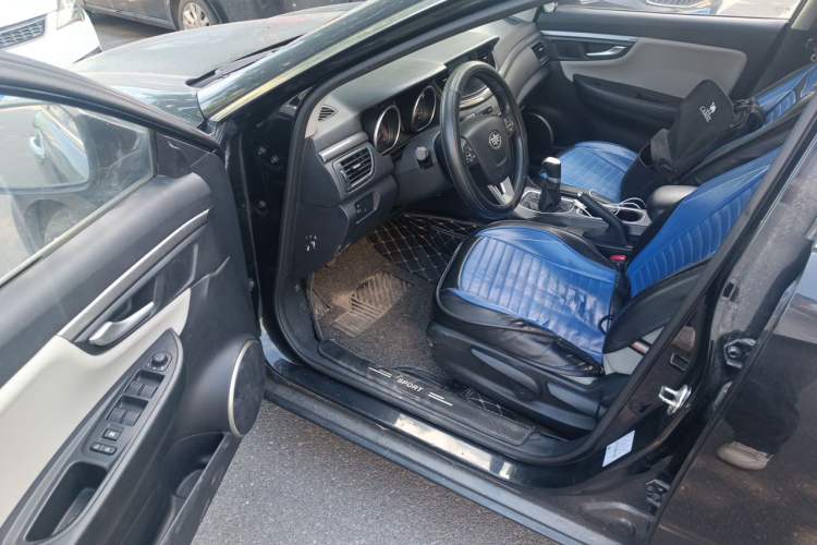Used Bestune B50 2016 1.6L manual luxury version Driver Seat