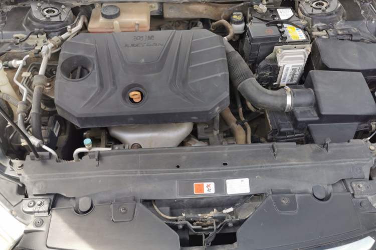 Used Bestune B50 2016 1.6L manual luxury version Engine Bay