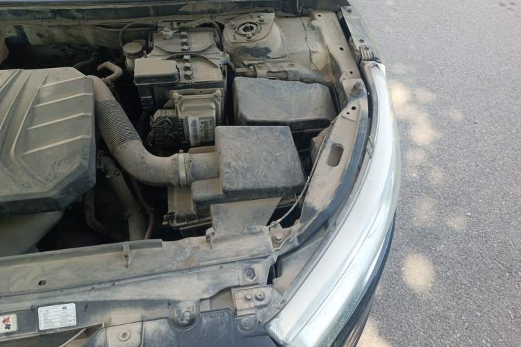 Used Bestune B50 2016 1.6L manual luxury version Engine Bay Left