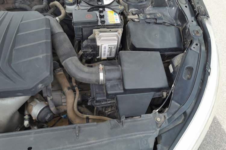 Used Bestune B50 2016 1.6L manual luxury version Engine Bay Left