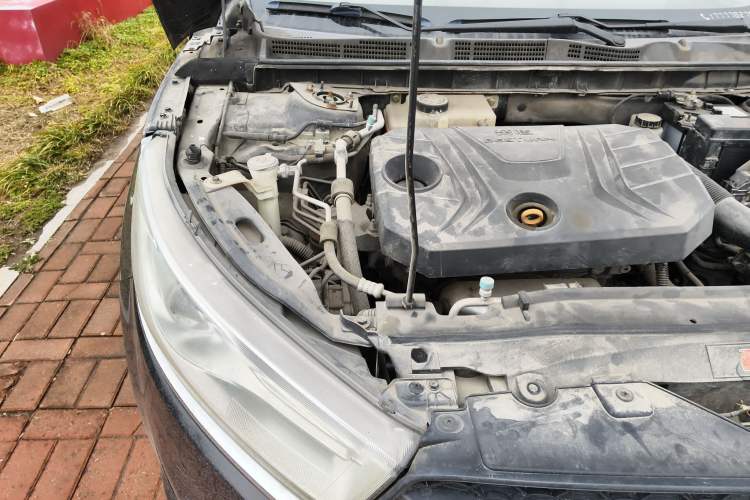 Used Bestune B50 2016 1.6L manual Comfort trim level Engine Bay Right