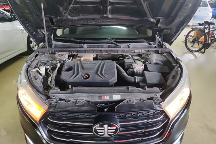 Used Bestune B50 2016 1.6L manual luxury version Engine Bay
