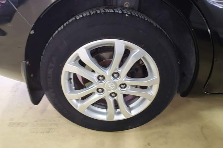 Used Bestune B50 2016 1.6L manual luxury version Exterior 5