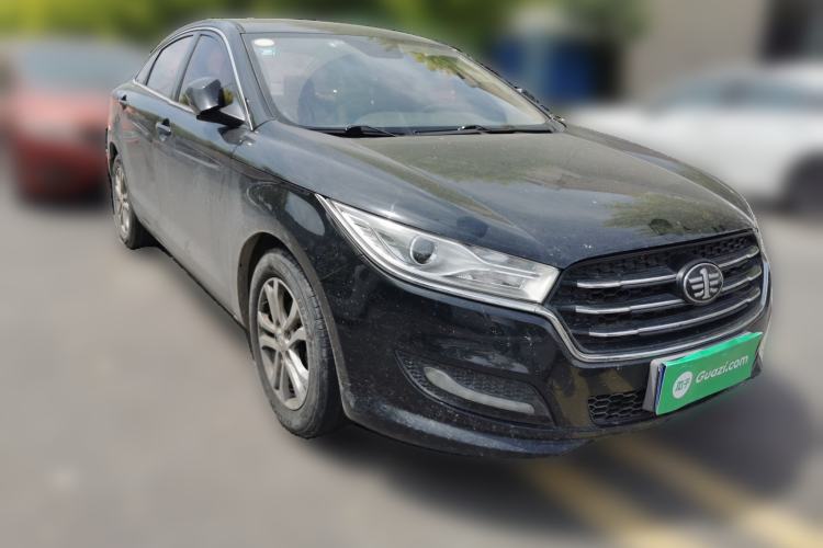 Used Bestune B50 2016 1.6L manual luxury version Front Right 45 Deg